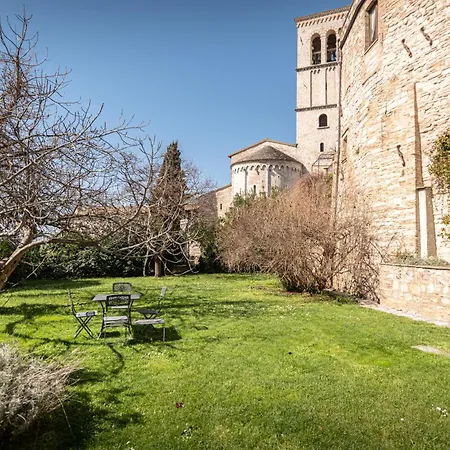 Residenza D'epoca San Crispino Aparthotel 4*