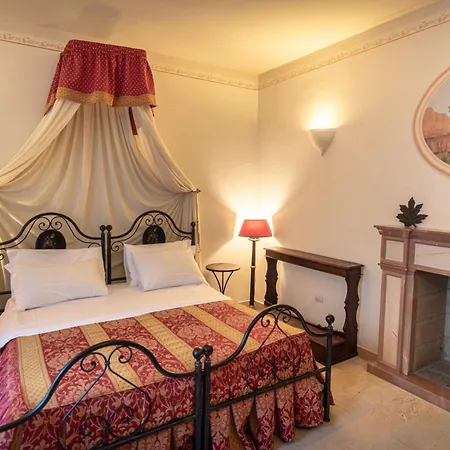 Residenza D'epoca San Crispino Aparthotel 4*