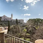 Residenza D'epoca San Crispino מלון דירות 4*