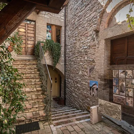 Apartahotel Residenza D'epoca San Crispino 4*