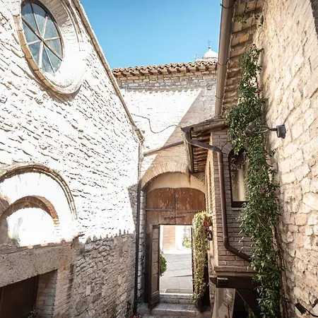 Hotel apartamentowy Residenza D'epoca San Crispino 4*
