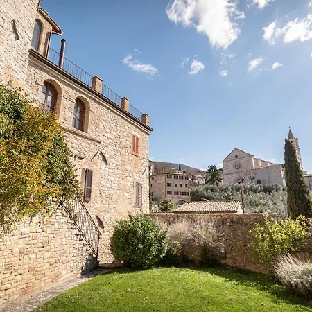 Residenza D'epoca San Crispino Aparthotel 4*