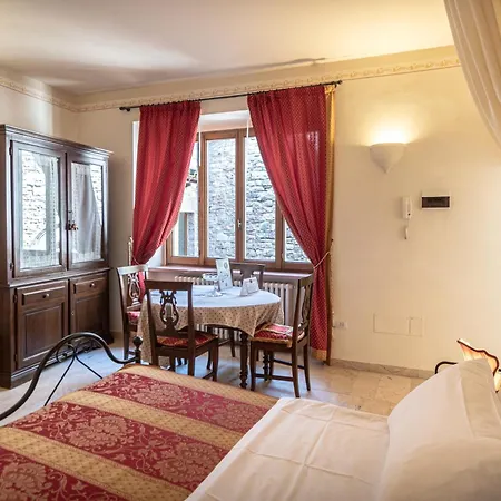 Residenza D'epoca San Crispino 4*