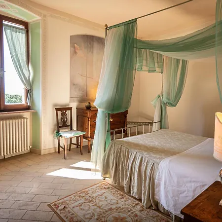 Residenza D'epoca San Crispino 4*