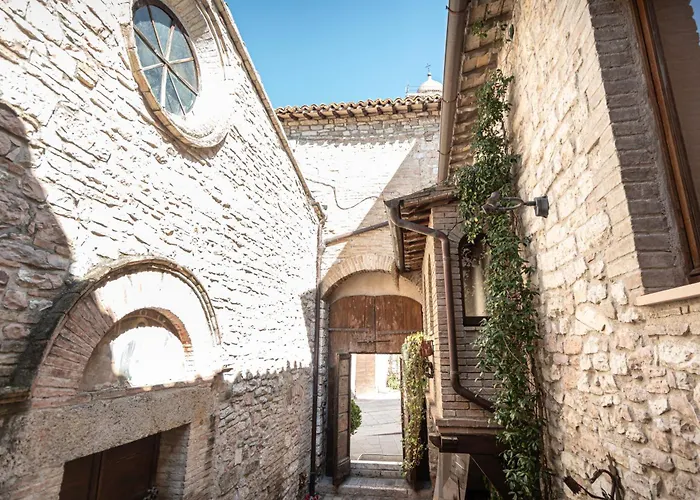 Aparthotel Residenza D'epoca San Crispino 4*