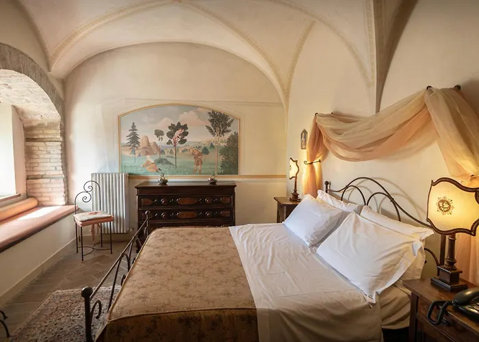 Residenza D'epoca San Crispino Apartahotel 4*